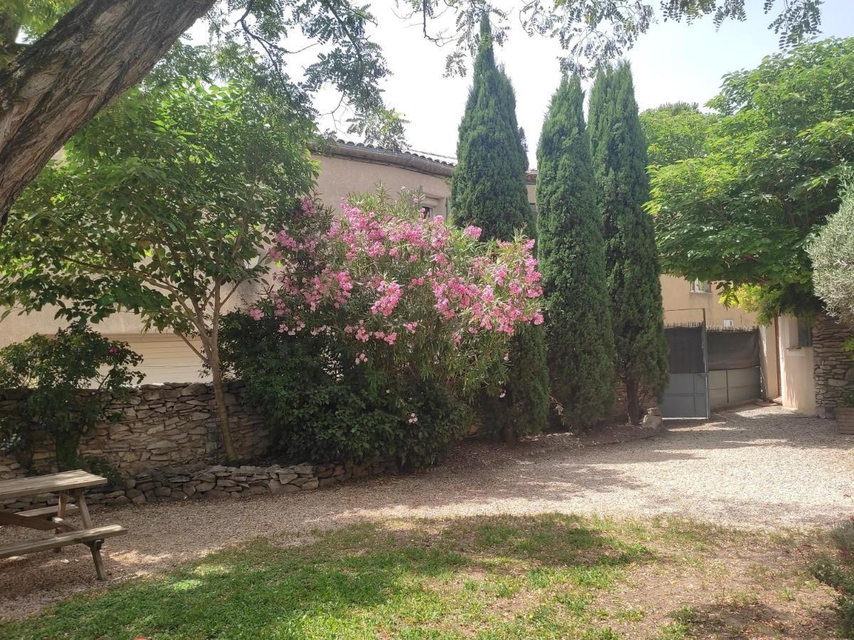 Suite Privee Tavel - Le Mas De L Acacia Luaran gambar